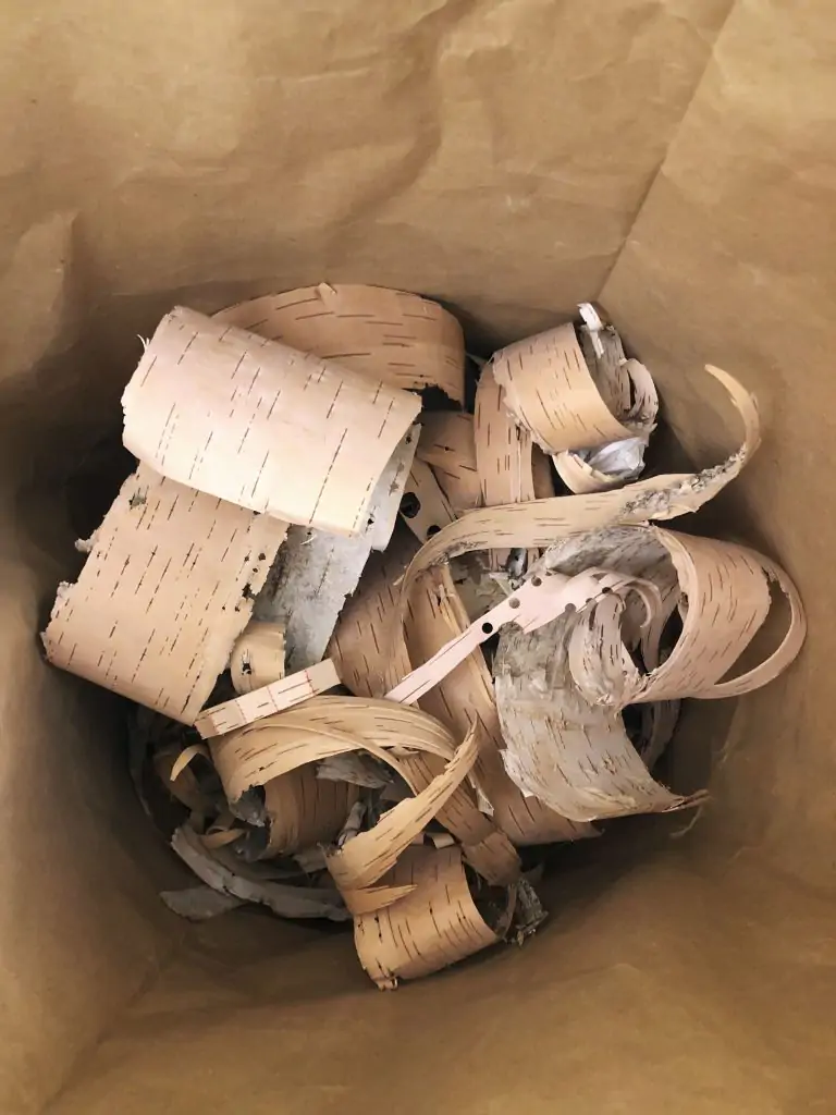 eco-friendly-wedding-decoration-with-natural-accessories-made-of-birch-bark-confetti-zero waste-MOYA eco-friendly-wedding-decoration-with-natural-accessories-made-of-birch-bark-confetti-zero waste- MOYA